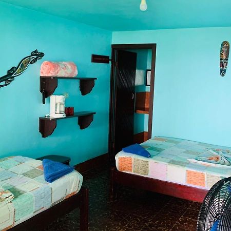Hotel Cabinas Mar Y Cielo モンテスマ エクステリア 写真