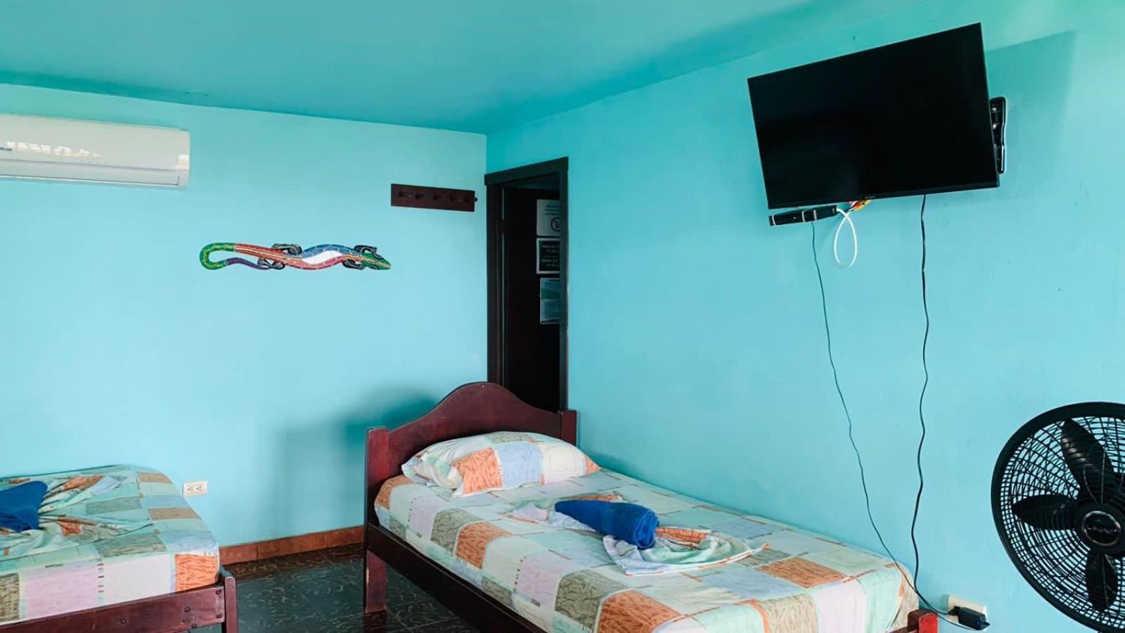 Hotel Cabinas Mar Y Cielo モンテスマ エクステリア 写真