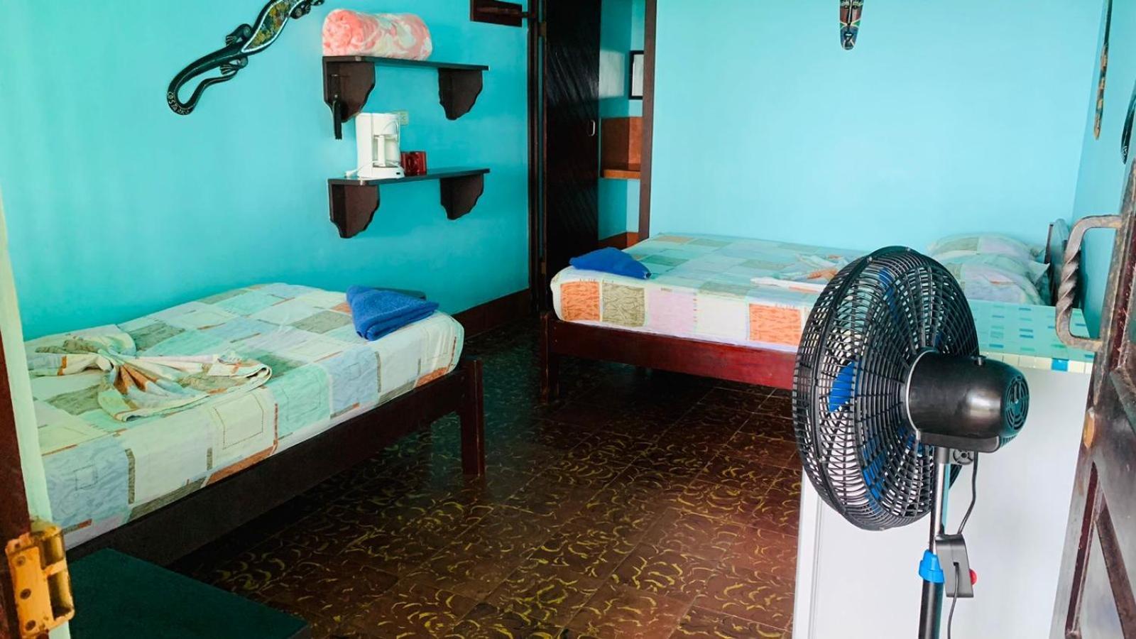 Hotel Cabinas Mar Y Cielo モンテスマ エクステリア 写真