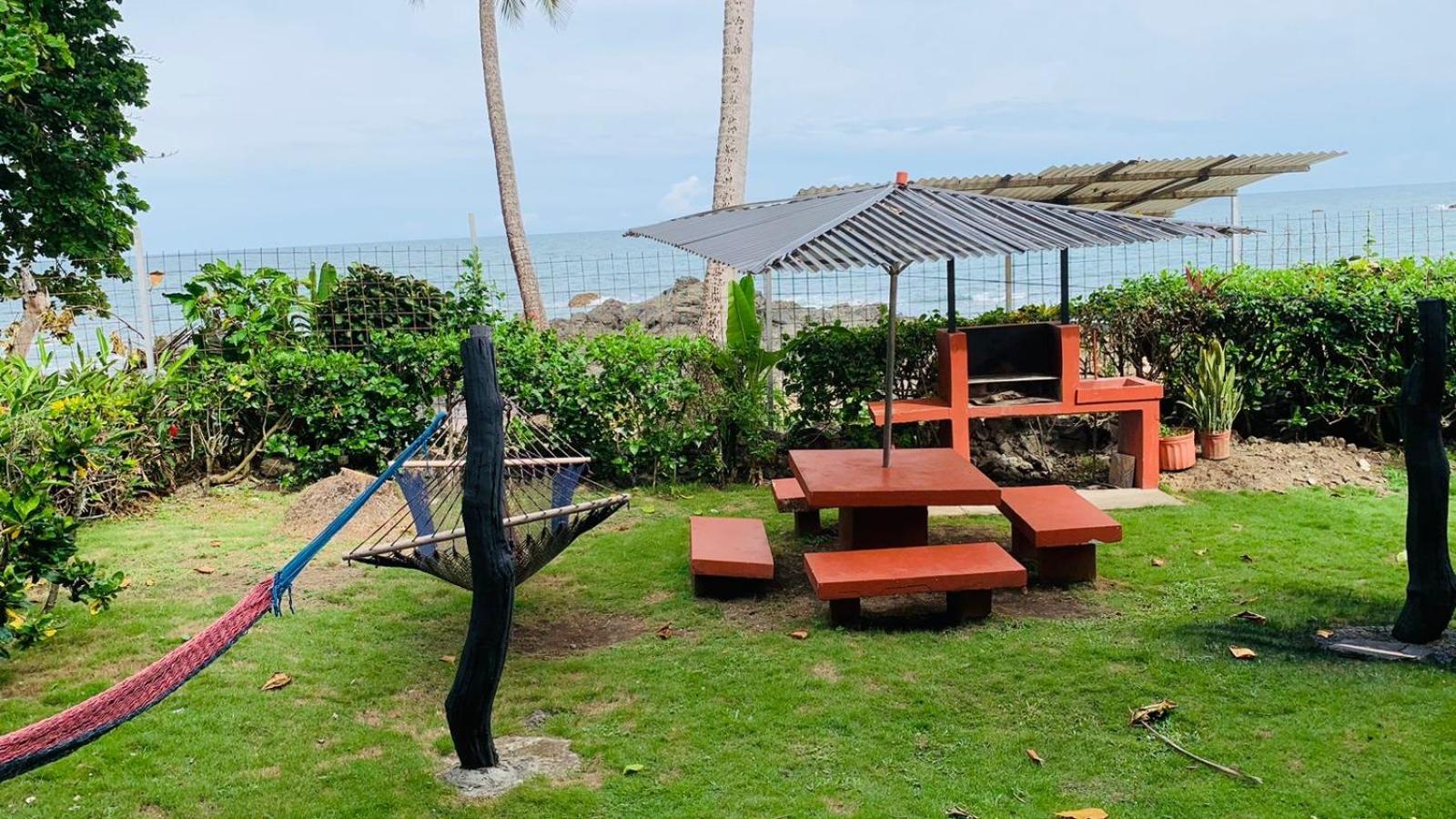 Hotel Cabinas Mar Y Cielo モンテスマ エクステリア 写真