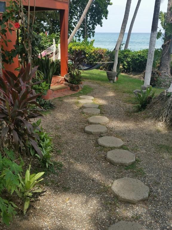 Hotel Cabinas Mar Y Cielo モンテスマ エクステリア 写真