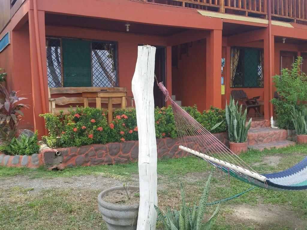Hotel Cabinas Mar Y Cielo モンテスマ エクステリア 写真